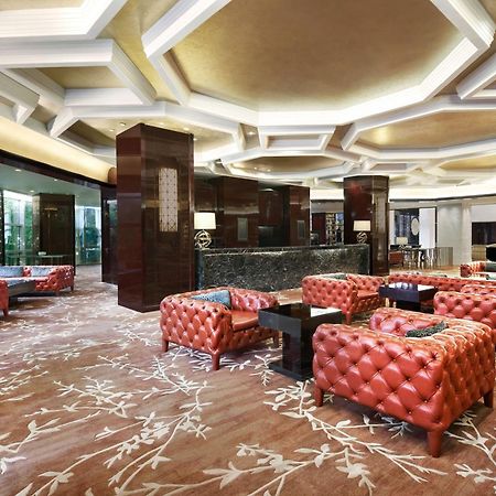 Sheraton Shanghai Waigaoqiao Hotel Exterior photo