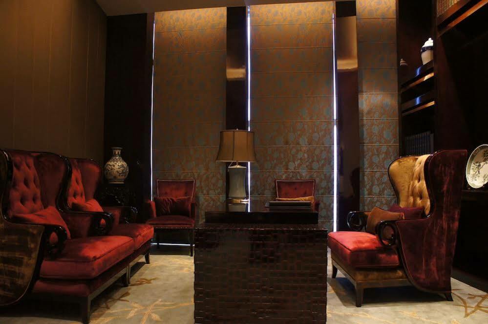 Sheraton Shanghai Waigaoqiao Hotel Exterior photo